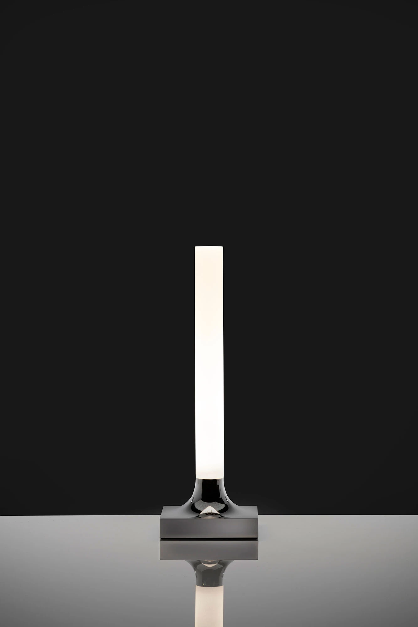 Kartell Goodnight Portable Lamp 3 Kartell Goodnight Portable Lamp