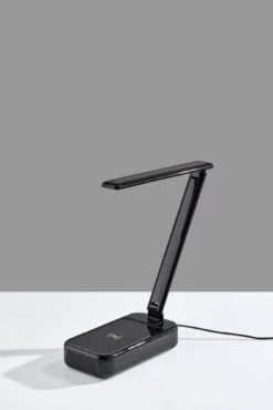 Sanitizing Desk Lamp With Smart Switch