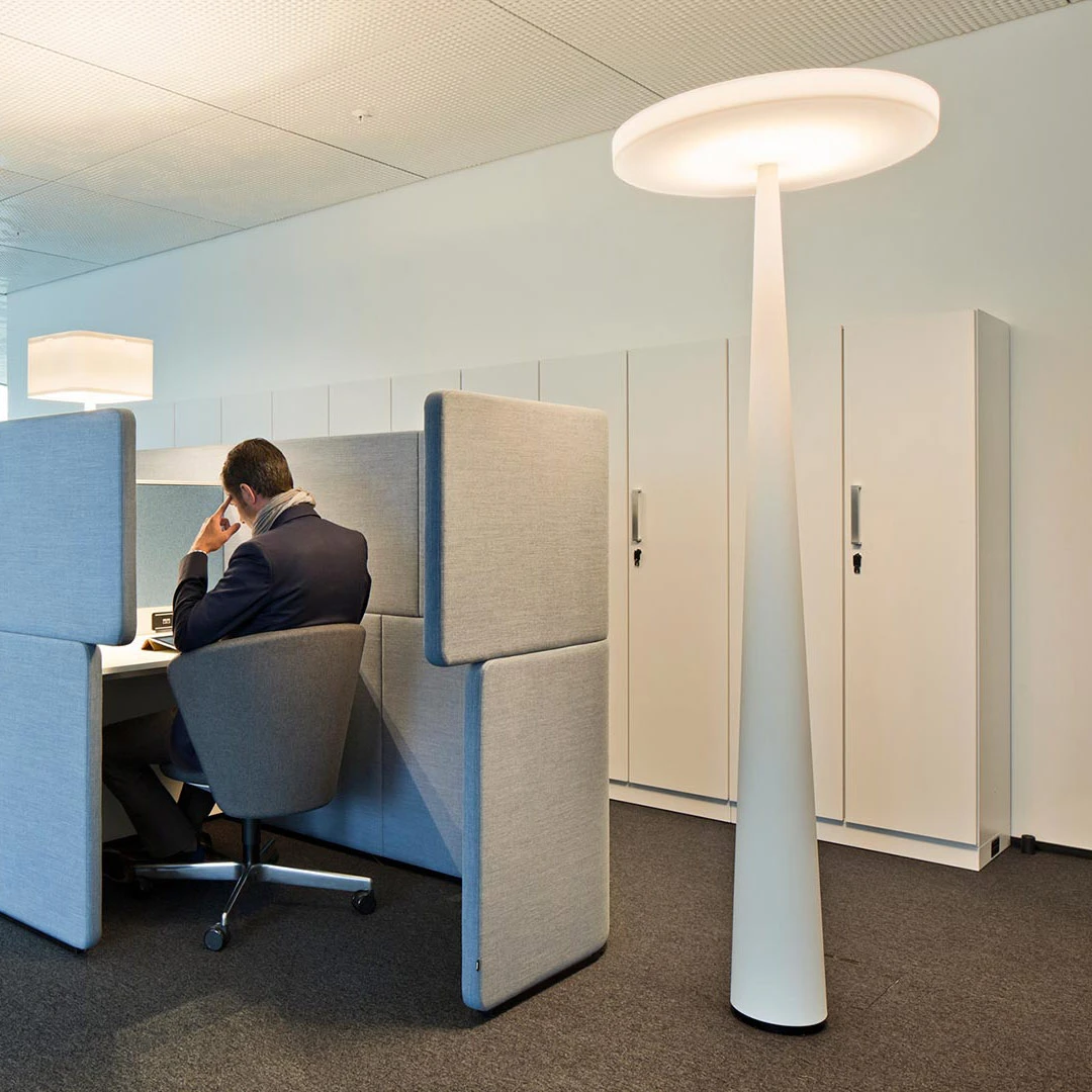 Equilibre F33 LED Floor Lamp 6 Equilibre F33 LED Floor Lamp - Image 4