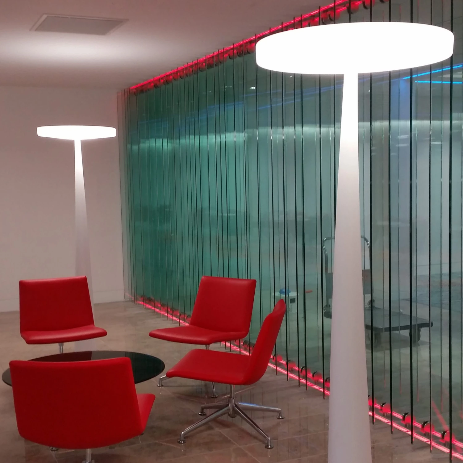 Equilibre F33 LED Floor Lamp 4 Equilibre F33 LED Floor Lamp - Image 2