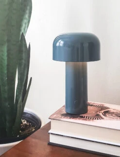 Bellhop Portable Table Lamp -Home Lighting Shop flos F1060014 inst2