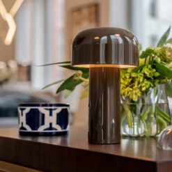 Bellhop Portable Table Lamp -Home Lighting Shop flos F1060026 inst2