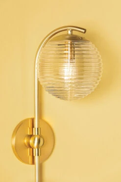 Sara Wall Sconce