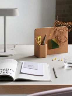 Muuto Linear Table Lamp -Home Lighting Shop muu 1115851 add3